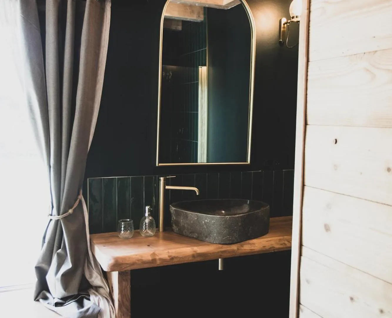 Chalet Casteret-15 Couchages-Brasero-Bain Nordique Guchan